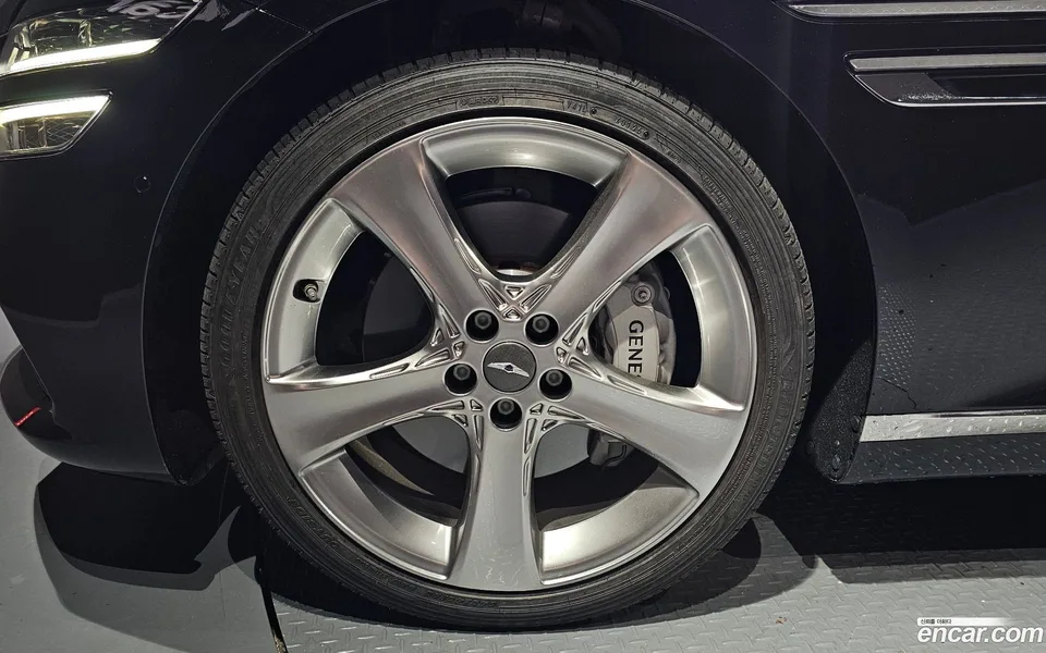 Genesis G80 2.5 AWD 2023 — thumbnail 5