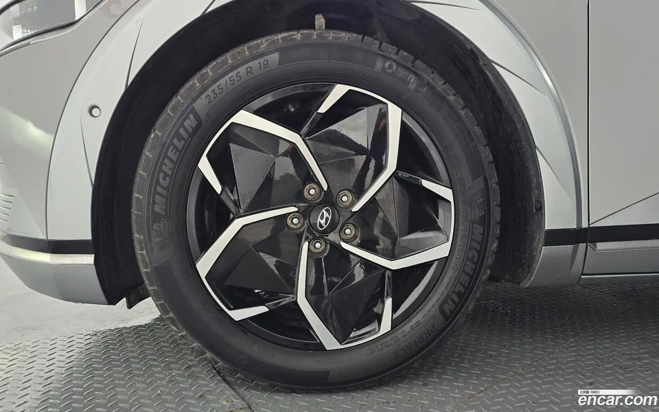 Hyundai Ioniq 5 2022 — thumbnail 2