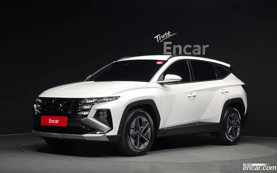 Hyundai Tucson Hybrid NX4 HEV 1.6 2WD 2025 — photo 1, buy with delivery to Moscow