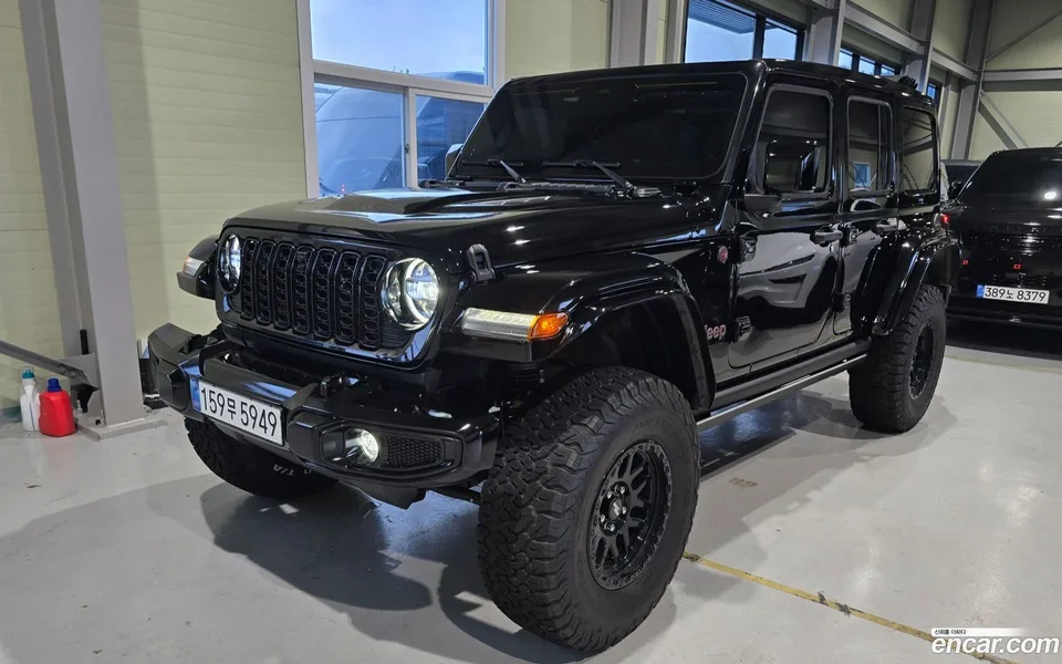 Jeep Wrangler 2.0 4 2025 — photo 1, buy with delivery to Moscow