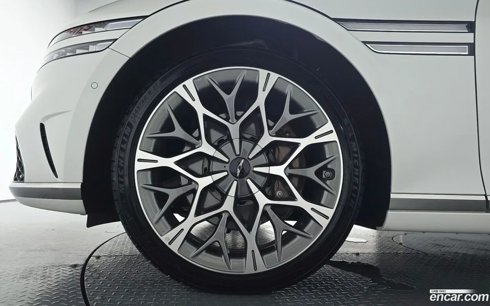 Genesis G90 3.5 e-S/C AWD 2024 — thumbnail 2