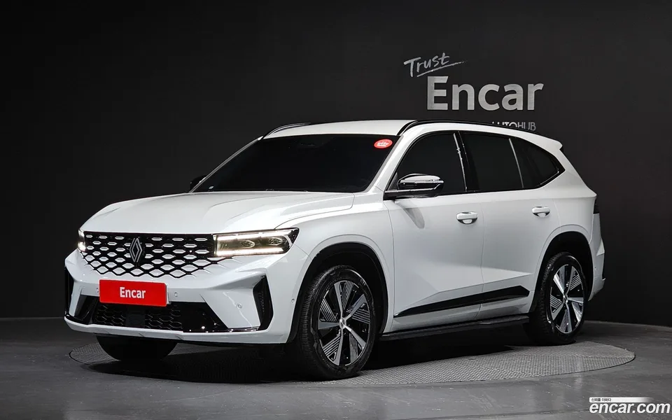 Renault Samsung Grand Koleos 1.5 E-TECH 2WD 2025 — photo 1, buy with delivery to Moscow