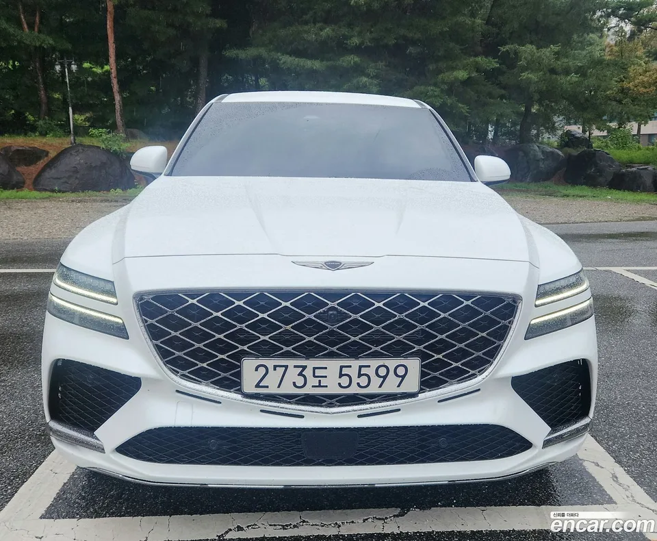 Genesis GV80 Coupe 2.5T AWD 2024 — photo 1, buy with delivery to Moscow