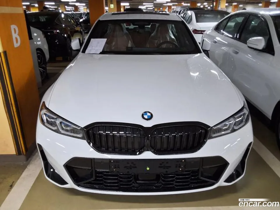 BMW 3 Series 320i M 2026 — thumbnail 3