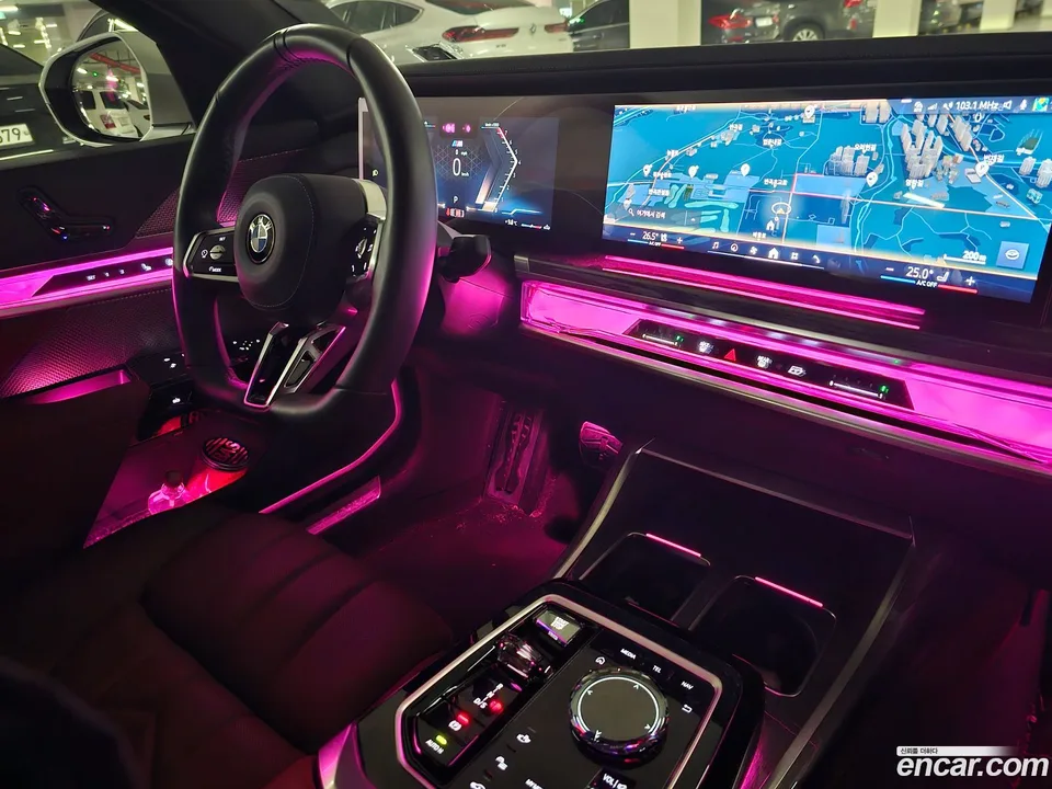 BMW 7 Series 740i xDrive M 2024 — thumbnail 4