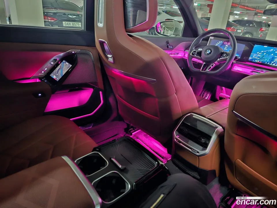 BMW 7 Series 740i xDrive M 2024 — thumbnail 5