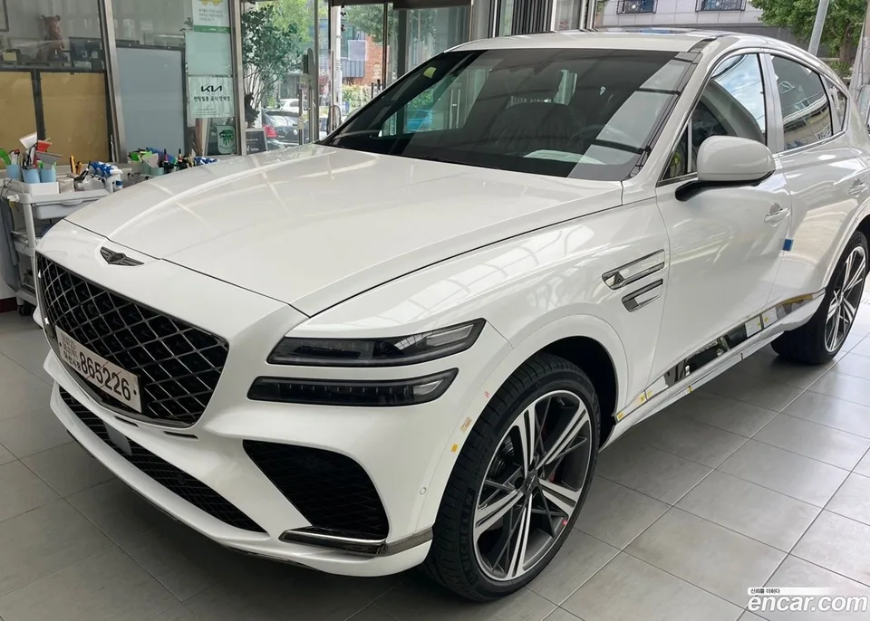 Genesis GV80 Coupe 3.5T e-S/C AWD 2024 — photo 1, buy with delivery to Moscow