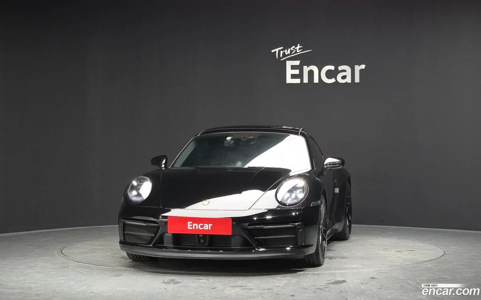 Porsche 911 (992) 4 GTS 2023 — thumbnail 3