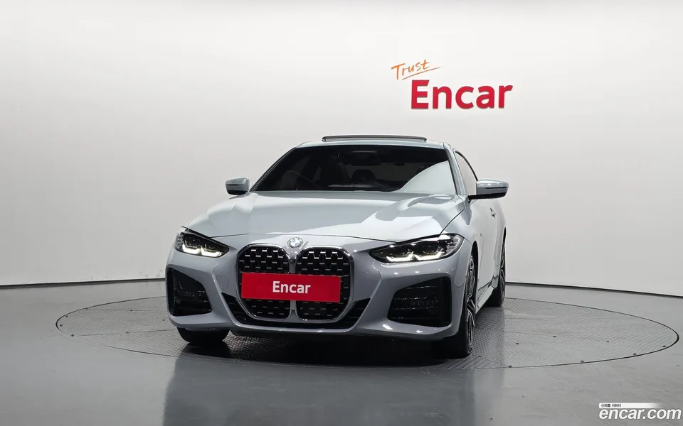 BMW 4 Series 420i M 2023 — thumbnail 3