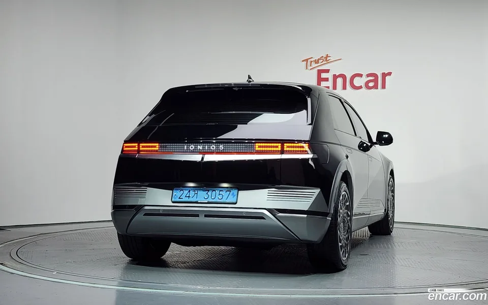 Hyundai Ioniq 5 2024 — thumbnail 4
