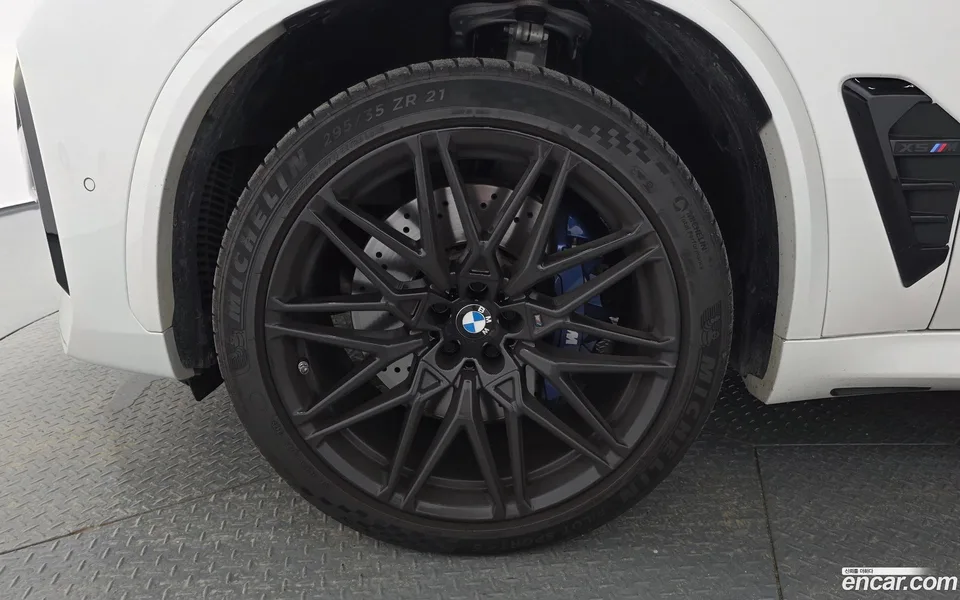 BMW X5M 4.4 2025 — thumbnail 2