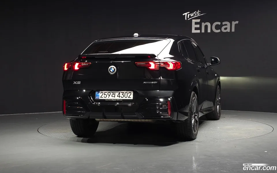 BMW X2 xDrive 20i M 2025 — thumbnail 4