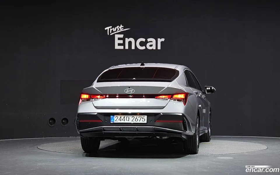 Hyundai Avante CN7 1.6 2025 — thumbnail 4