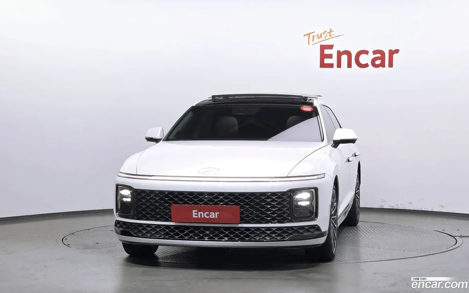 Hyundai Grandeur Hybrid 2023 — thumbnail 3