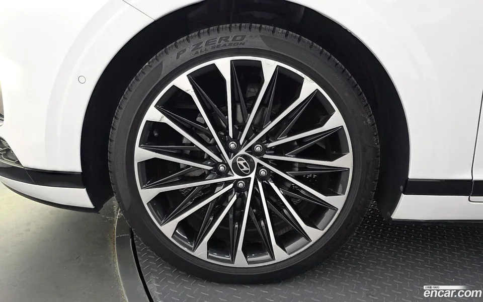 Hyundai Grandeur Hybrid 2023 — thumbnail 5