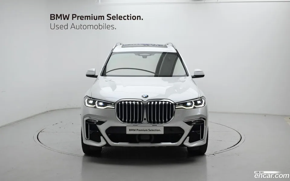BMW X7 xDrive 40i M 6 2022 — thumbnail 3