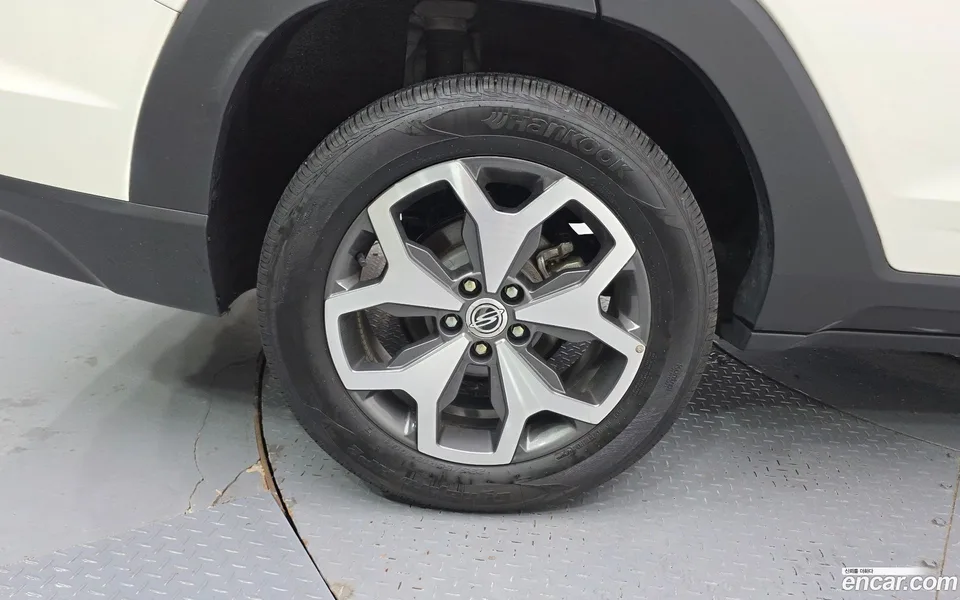 KG Mobility Torres 1.5 2WD 2022 — thumbnail 5