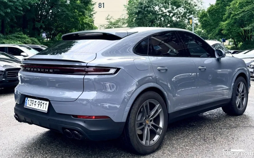 Porsche Cayenne 3.0 2023 — thumbnail 4
