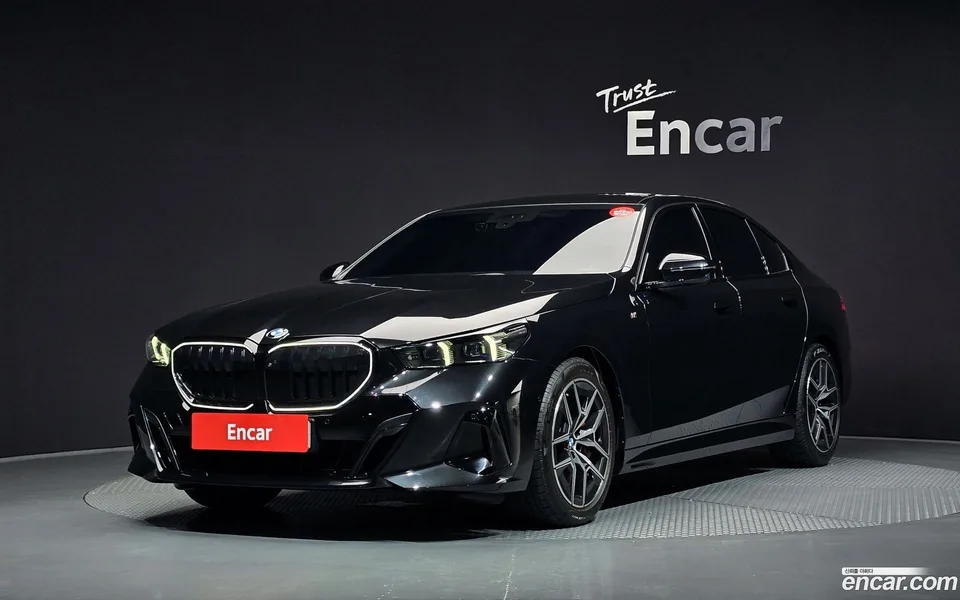 BMW 5 Series 2025