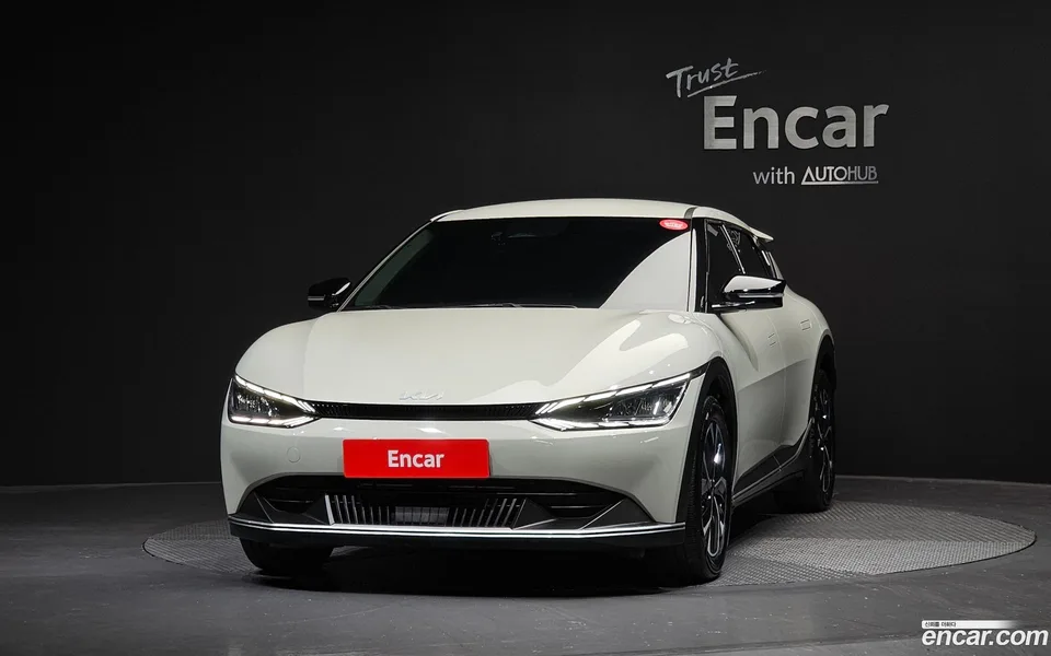 Kia EV6 2023 — thumbnail 3