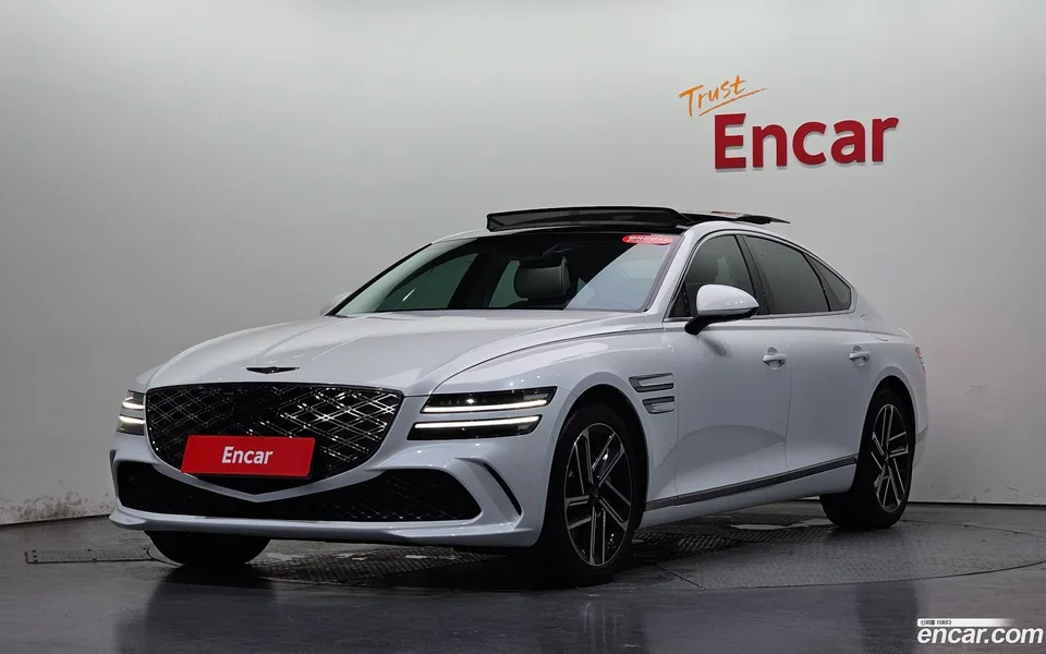 Genesis G80 2.5 2WD 2025 — photo 1, buy with delivery to Moscow