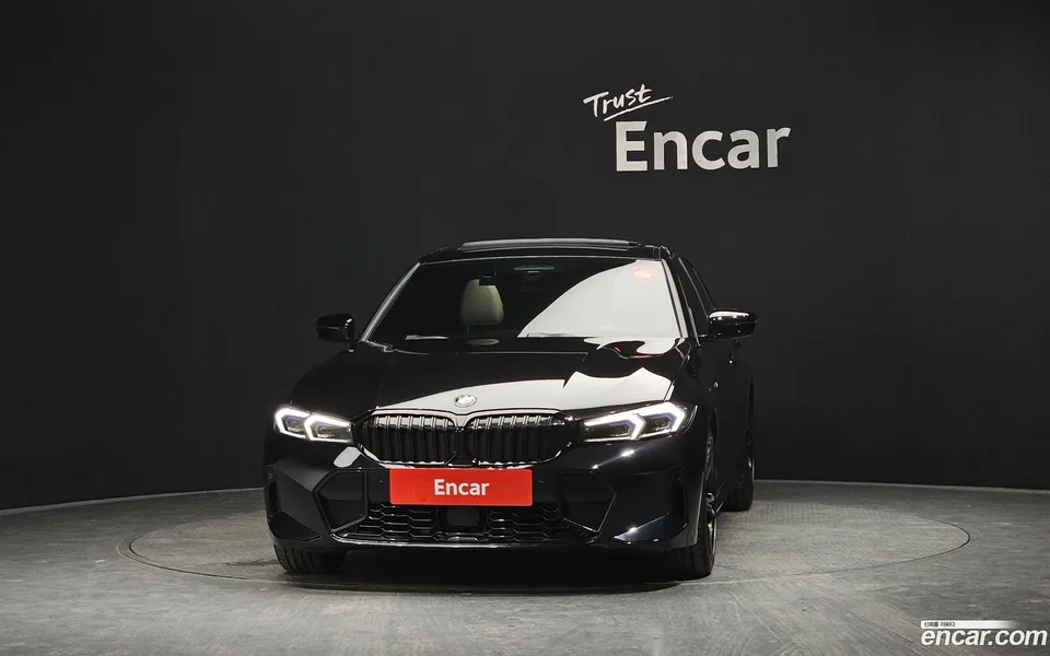 BMW 3 Series 320i M 2024 — thumbnail 3