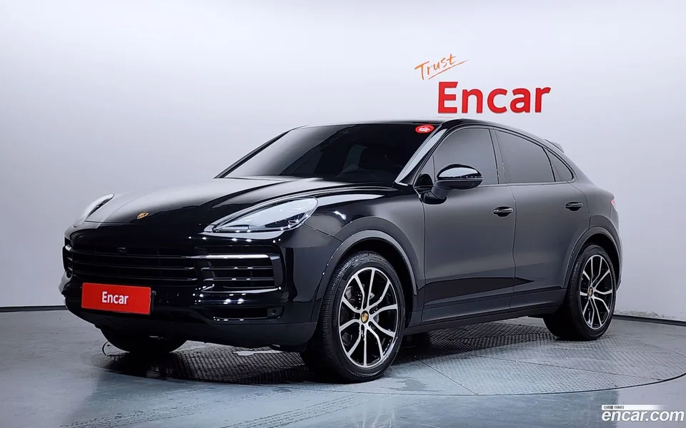Porsche Cayenne 3.0 2022 — photo 1, buy with delivery to Moscow