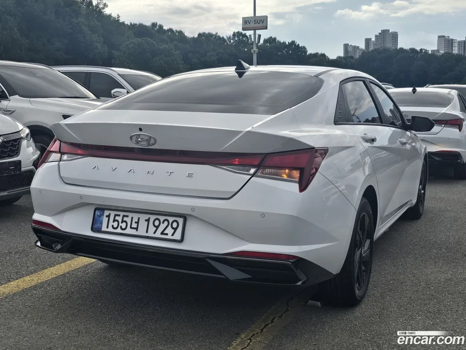 Hyundai Avante 1.6 2022 — thumbnail 3