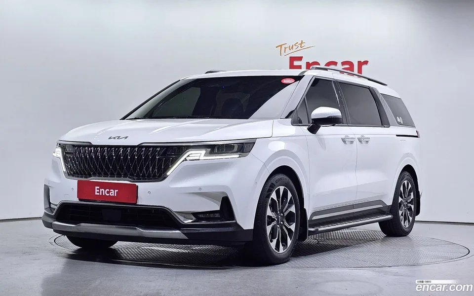 Kia Carnival 9 2022 — фото 1, купить с доставкой в Москву