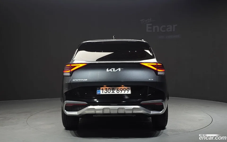 Kia Sportage Hybrid 2WD 2023 — thumbnail 4
