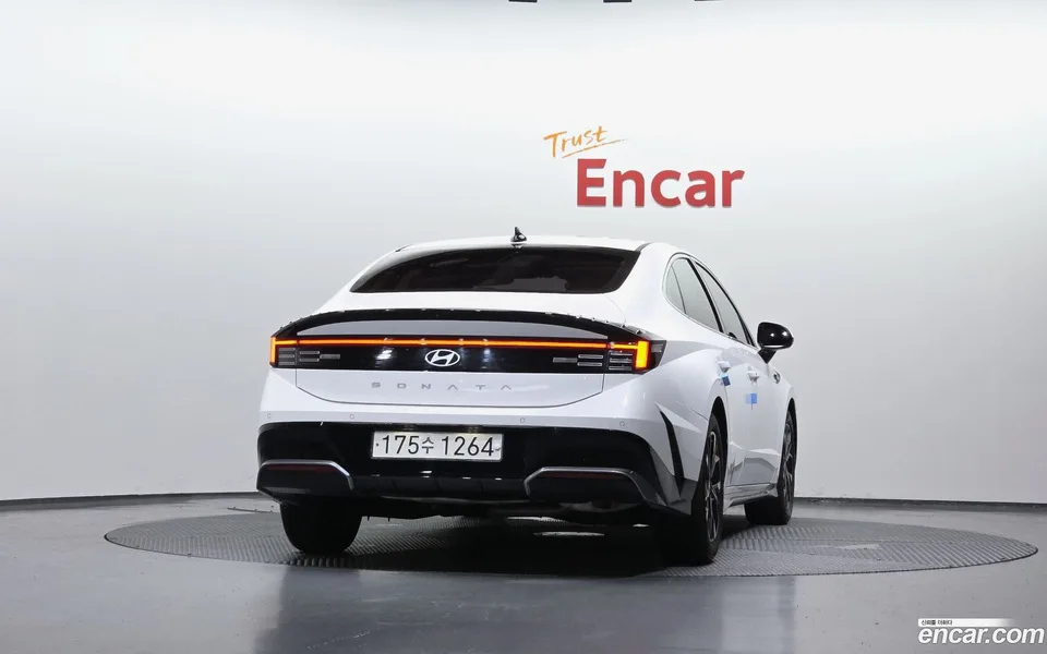 Hyundai Sonata The Edge 1.6 2023 — thumbnail 4