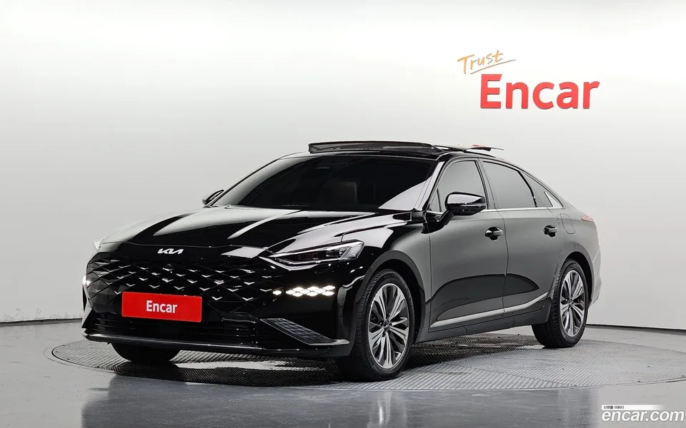 Kia K8 Hybrid 2023 — photo 1, buy with delivery to Moscow