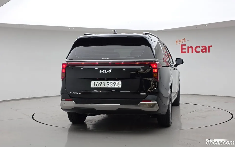 Kia Carnival HEV 9 2024 — thumbnail 4