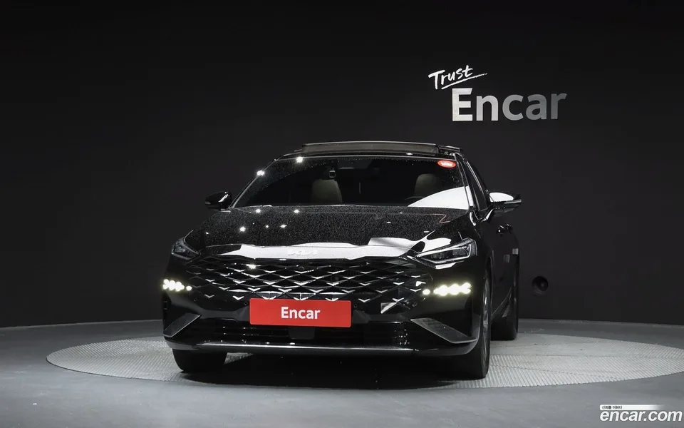 Kia K8 Hybrid 2023 — thumbnail 3