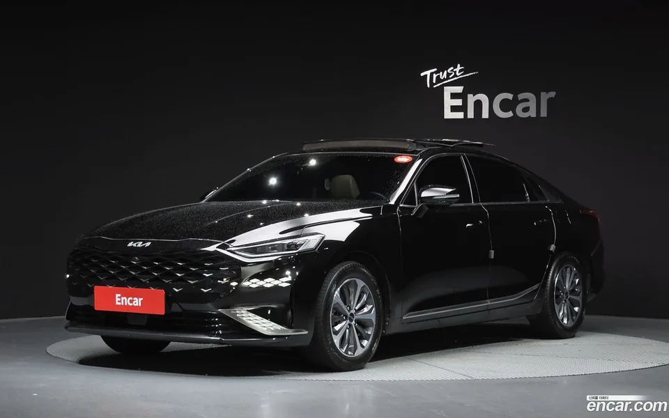Kia K8 Hybrid 2023 — photo 1, buy with delivery to Moscow