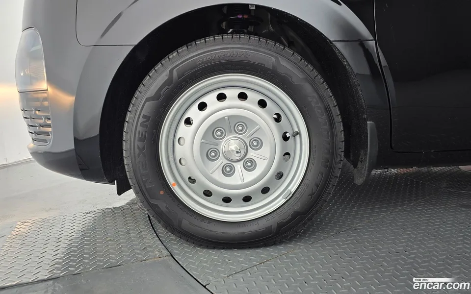 Hyundai Staria 11 2025 — thumbnail 5