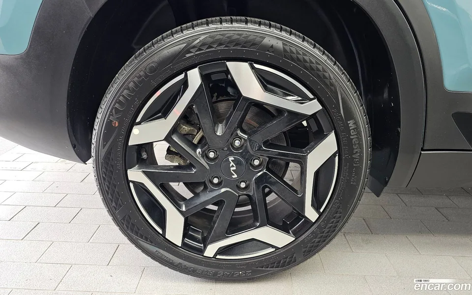Kia Seltos 1.6 2WD 2023 — thumbnail 2