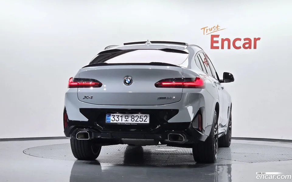 BMW X4 xDrive20d M 2025 — thumbnail 4