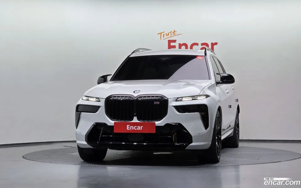 BMW X7 M60i xDrive M 6 2025 — thumbnail 3