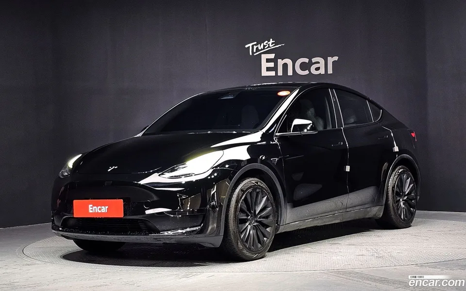 Tesla Model Y RWD 2024 — photo 1, buy with delivery to Moscow