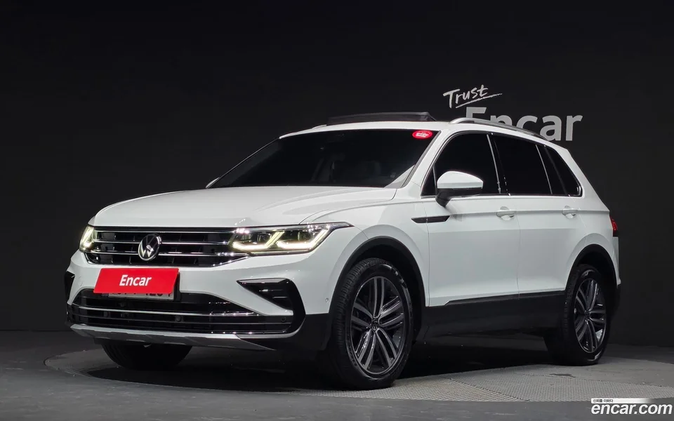 Volkswagen Tiguan 2.0 TDI 4 2023 — photo 1, buy with delivery to Moscow