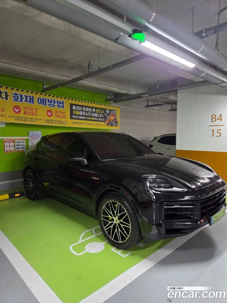 Porsche Cayenne 3.0 2025 — thumbnail 4