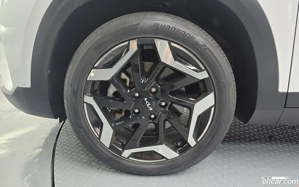 Kia Seltos 1.6 2WD 2023 — thumbnail 2