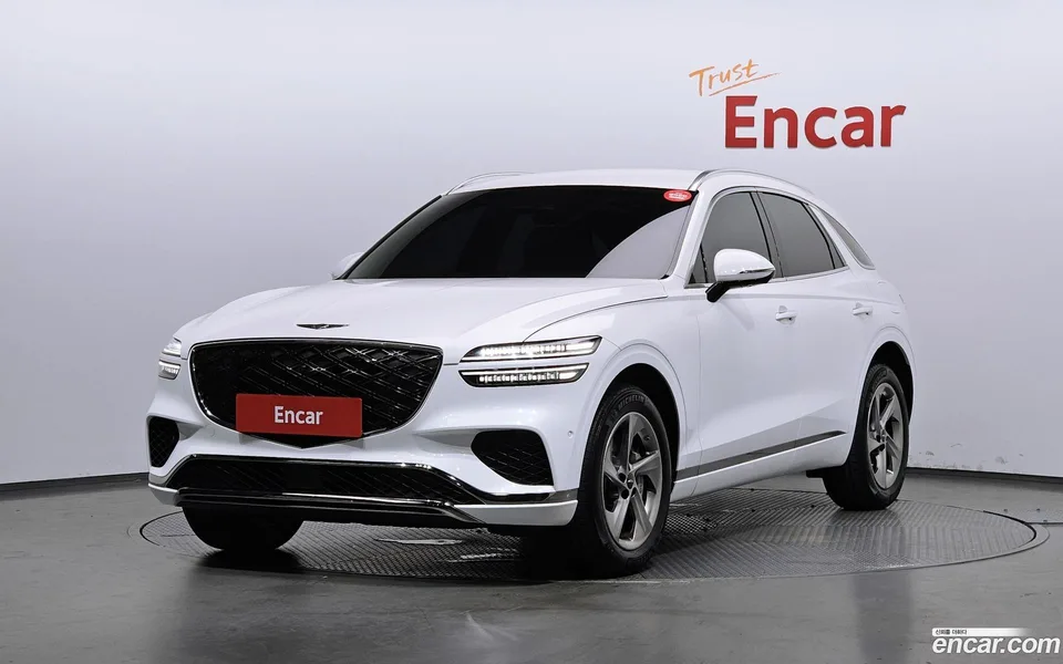 Genesis GV70 2.5T 2WD 2024 — photo 1, buy with delivery to Moscow