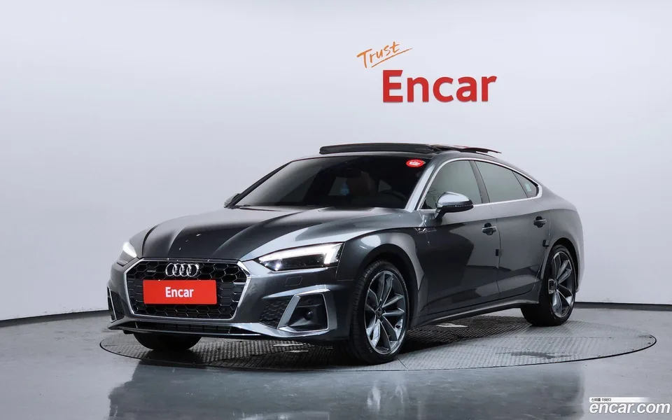 Audi A5 40 TFSI 2022 — photo 1, buy with delivery to Moscow