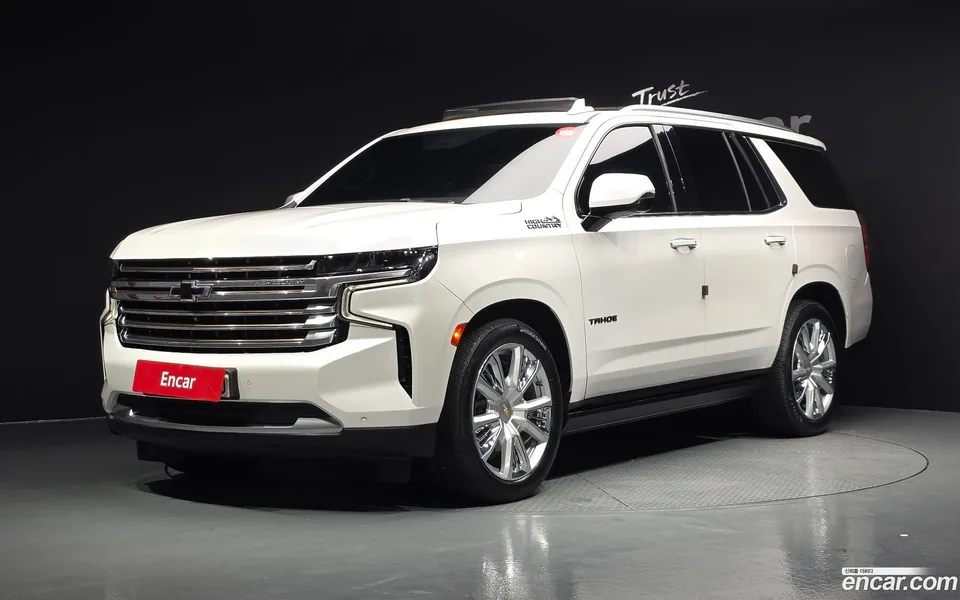 Chevrolet Tahoe 6.2 4WD 2023 — photo 1, buy with delivery to Moscow