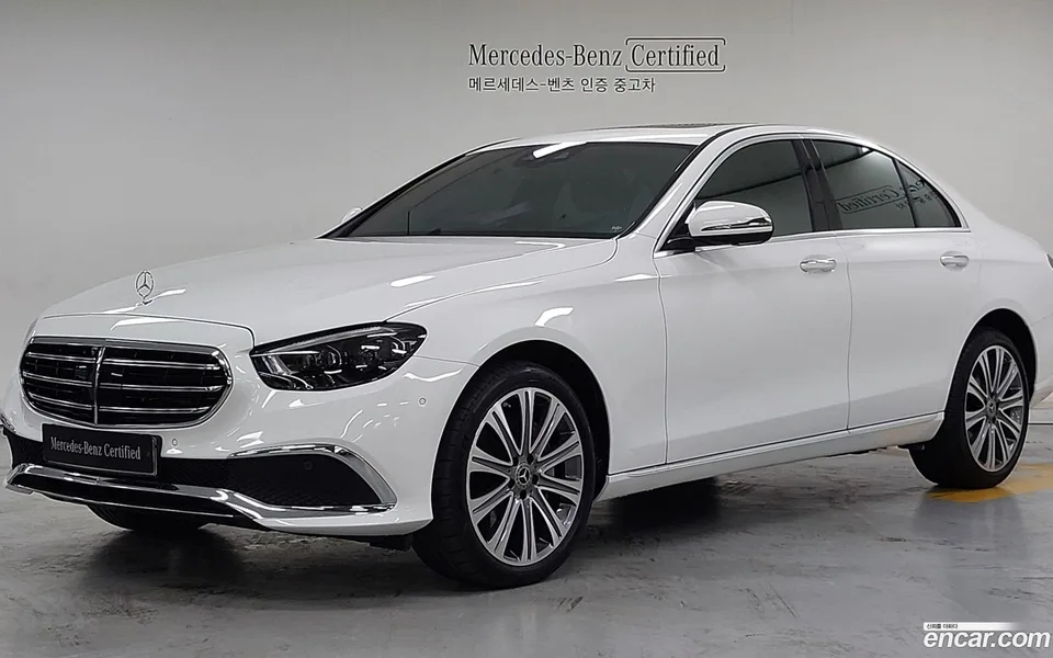 Mercedes-Benz E-Class E350 4MATIC 2023 — photo 1, buy with delivery to Moscow