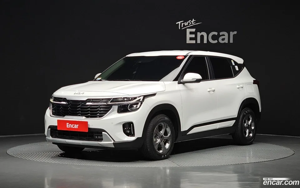 Kia Seltos 1.6 2WD 2024 — photo 1, buy with delivery to Moscow