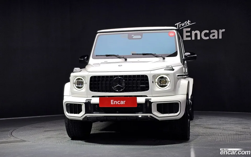 Mercedes-Benz G-Class AMG G63 2025 — thumbnail 3