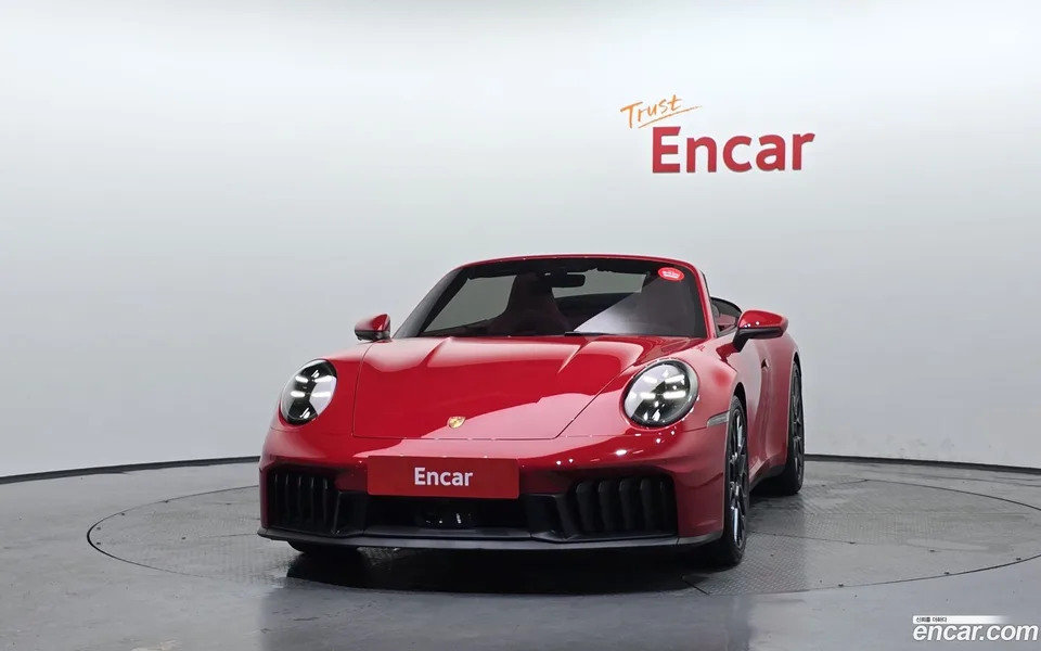 Porsche 911 (992) GTS 2025 — thumbnail 3